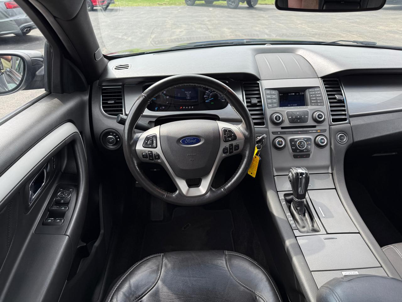 Ford Taurus 4dr Sdn SEL AWD 2016