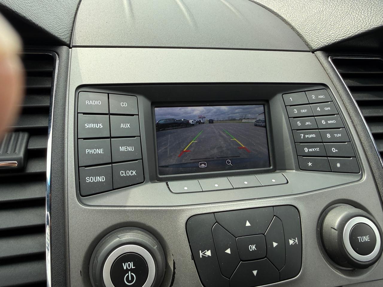 Ford Taurus 4dr Sdn SEL AWD 2016