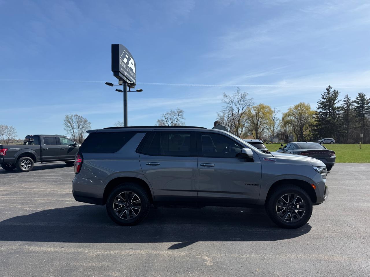 Chevrolet Tahoe 4WD 4dr Z71 2021