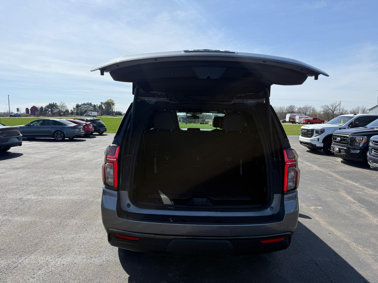 Chevrolet Tahoe 4WD 4dr Z71 2021