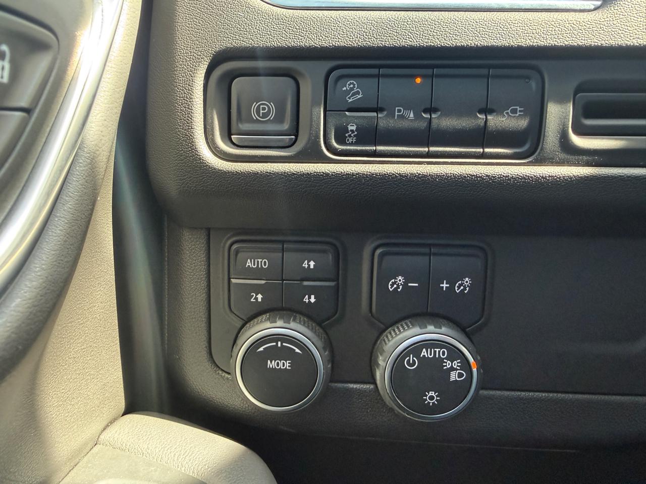 Chevrolet Tahoe 4WD 4dr Z71 2021