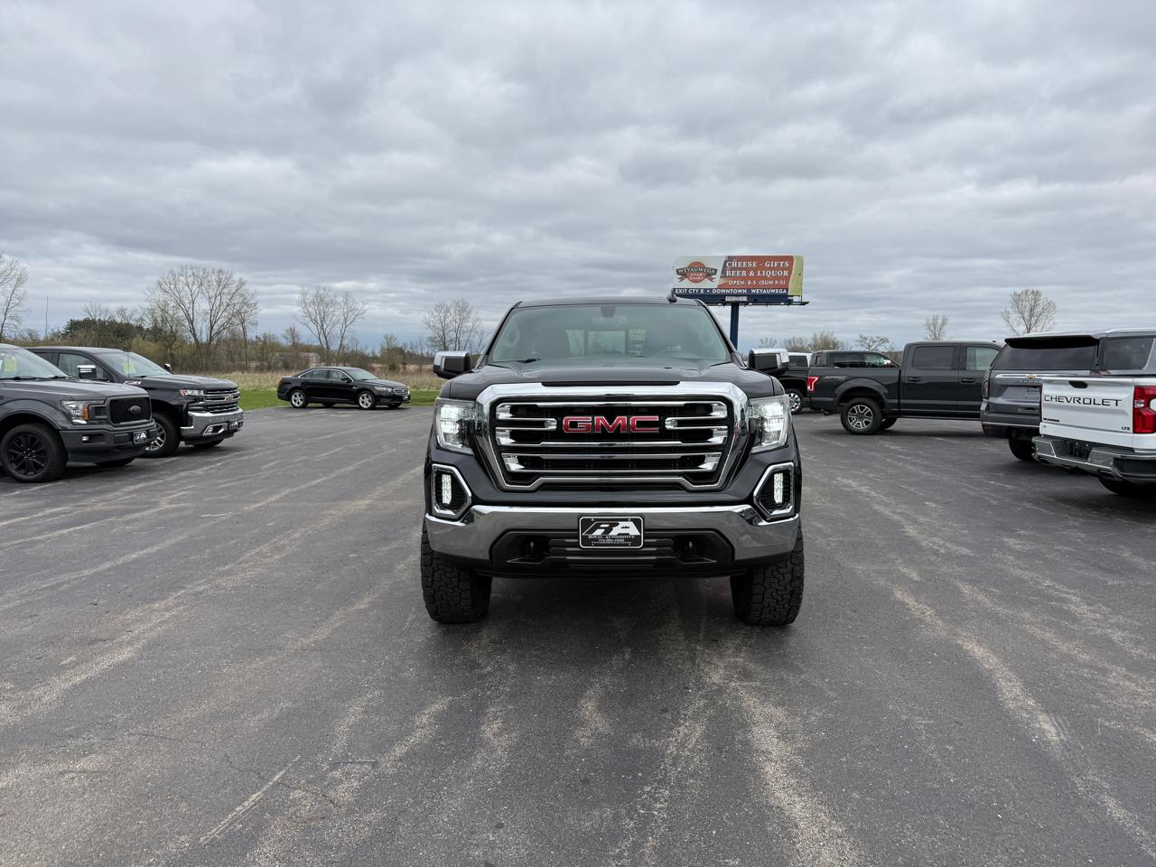 GMC Sierra 1500 4WD Crew Cab 147" SLT 2019