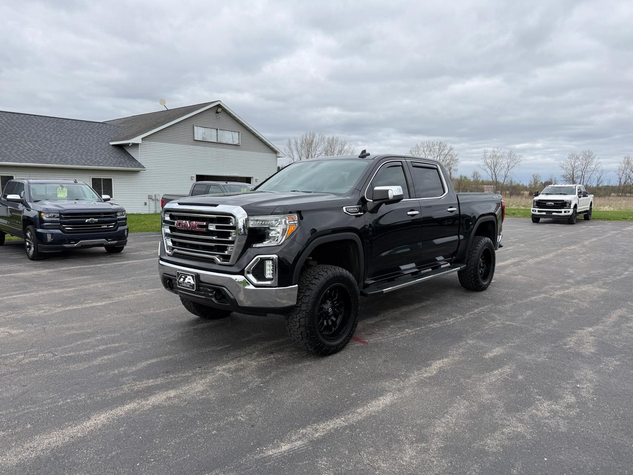 GMC Sierra 1500 4WD Crew Cab 147" SLT 2019