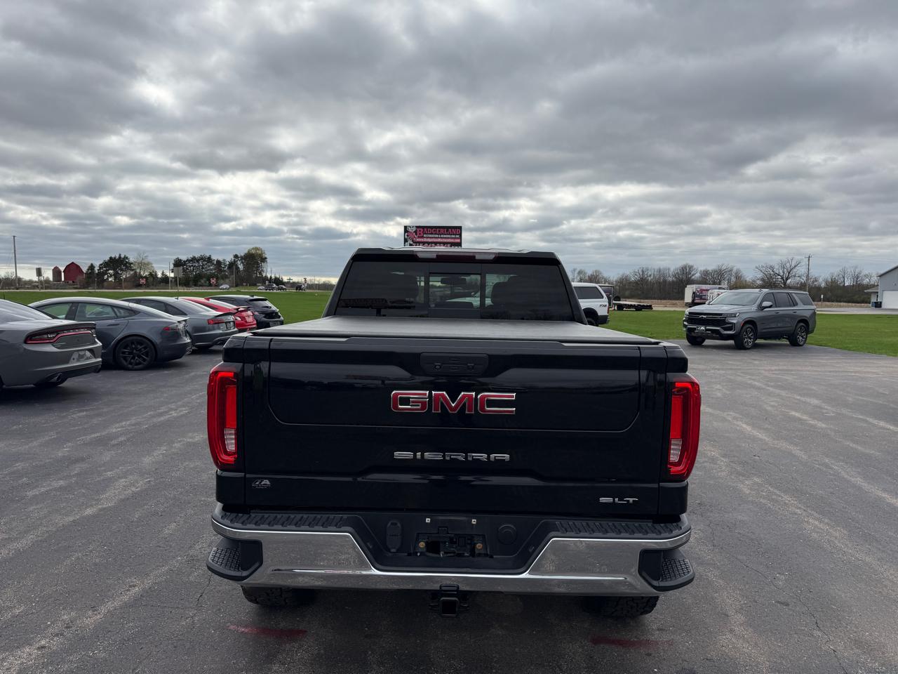 GMC Sierra 1500 4WD Crew Cab 147" SLT 2019