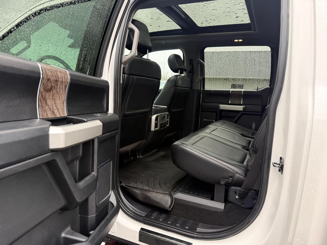 Ford Super Duty F-250 SRW Lariat 4WD Crew Cab 6.75' Box 2019