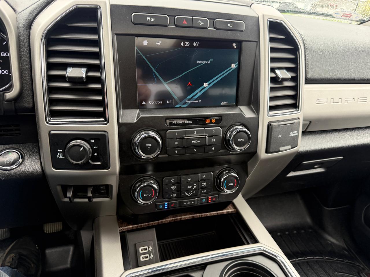 Ford Super Duty F-250 SRW Lariat 4WD Crew Cab 6.75' Box 2019