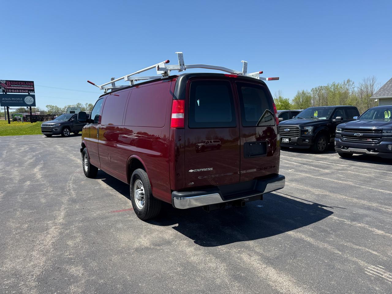 Chevrolet Express Cargo Van RWD 3500 135" 2018