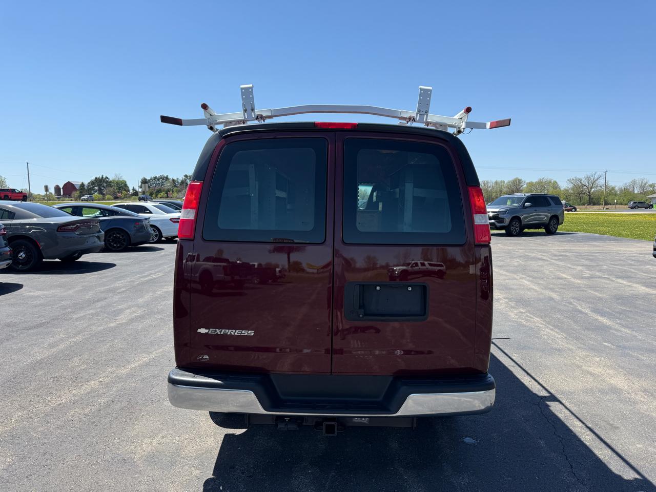 Chevrolet Express Cargo Van RWD 3500 135" 2018