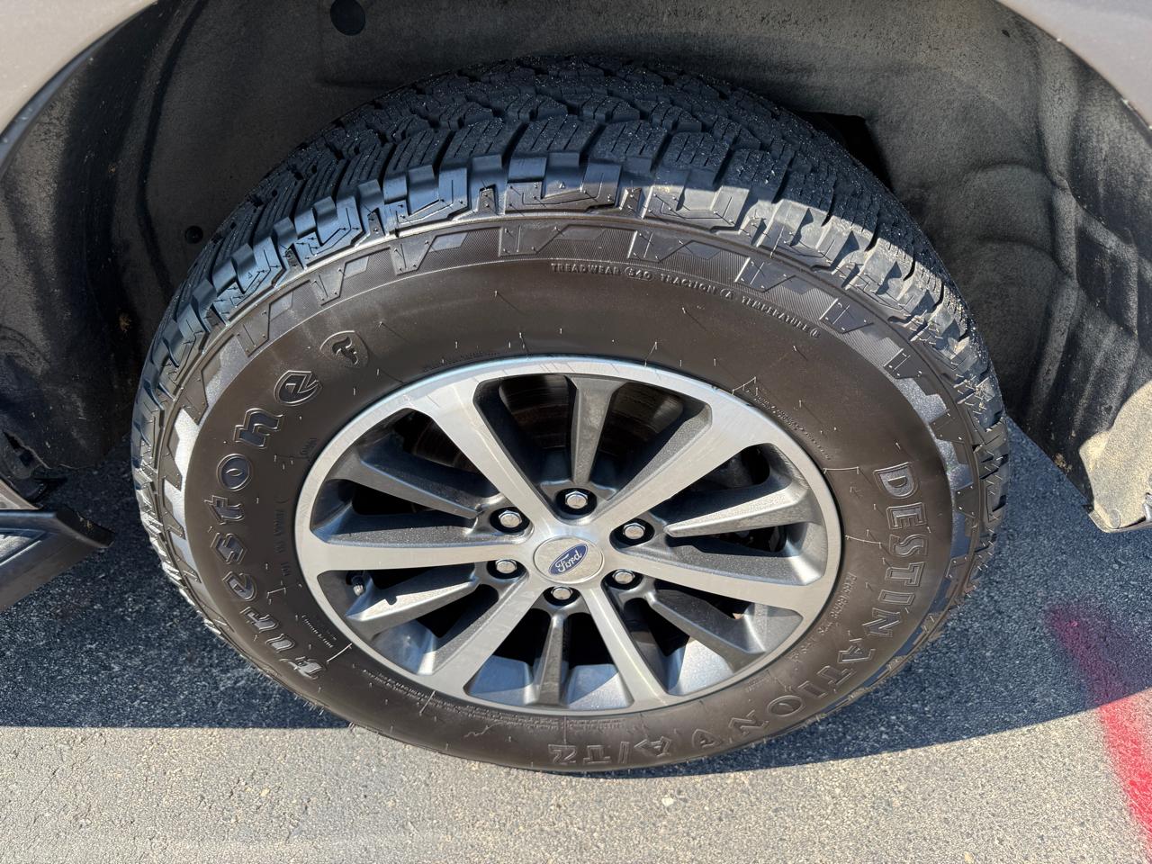 Ford Expedition XLT 4x4 2019