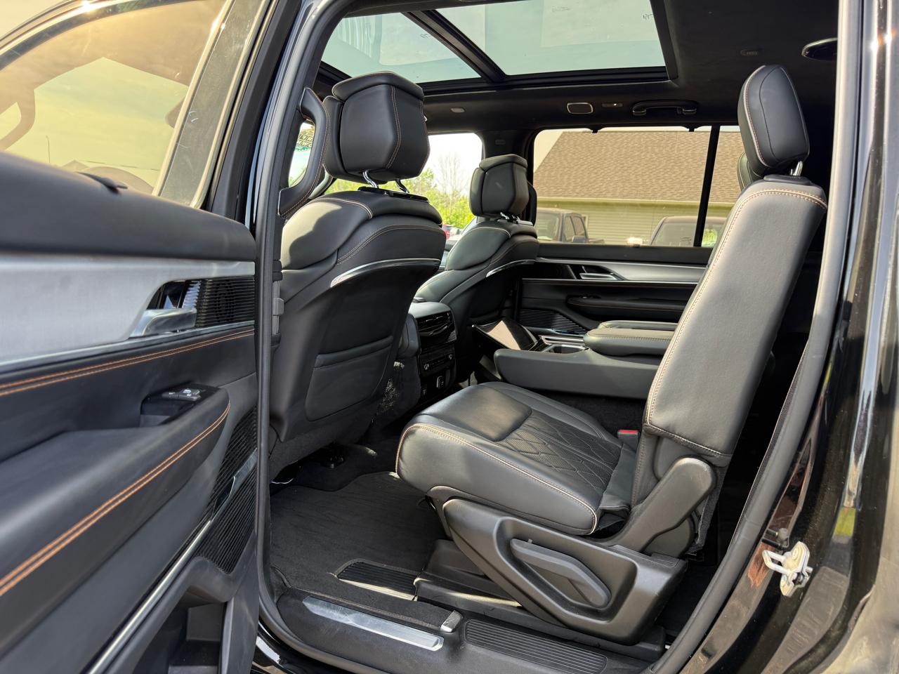 Jeep Grand Wagoneer Series III 4x4 2022