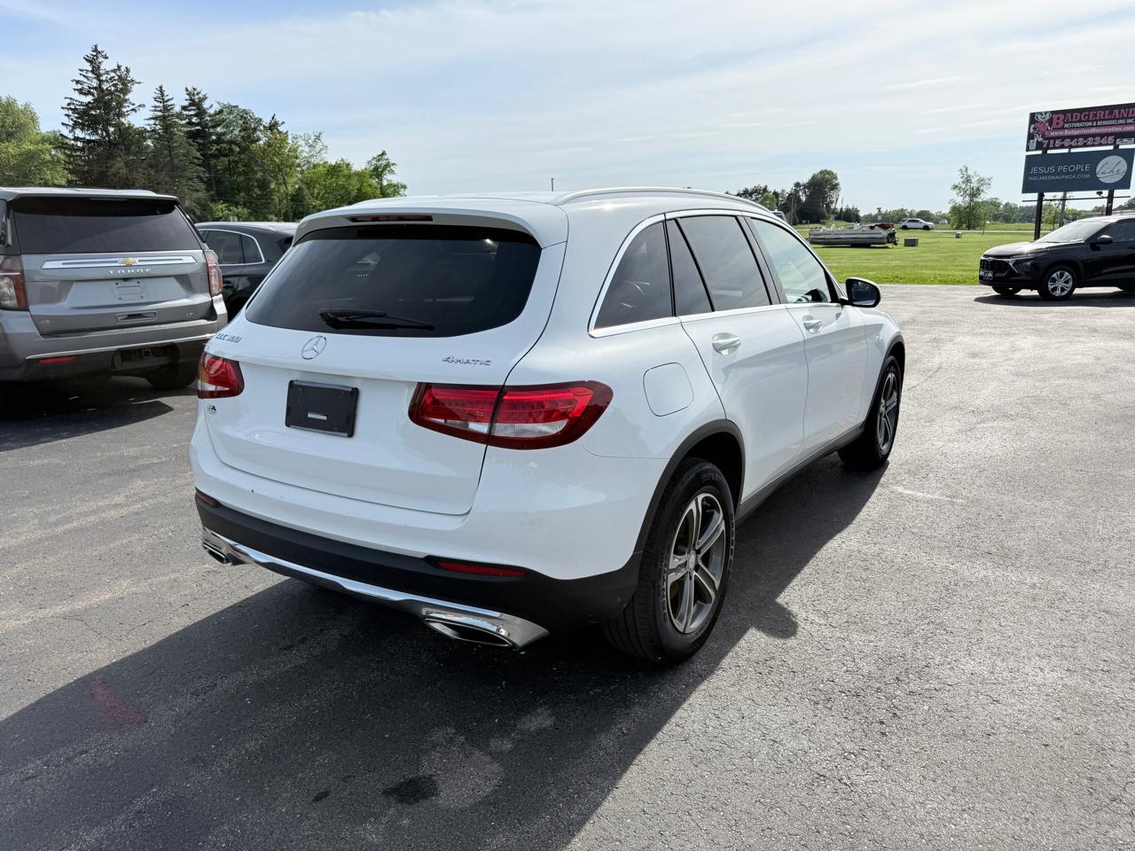 Mercedes-Benz GLC GLC 300 4MATIC SUV 2017