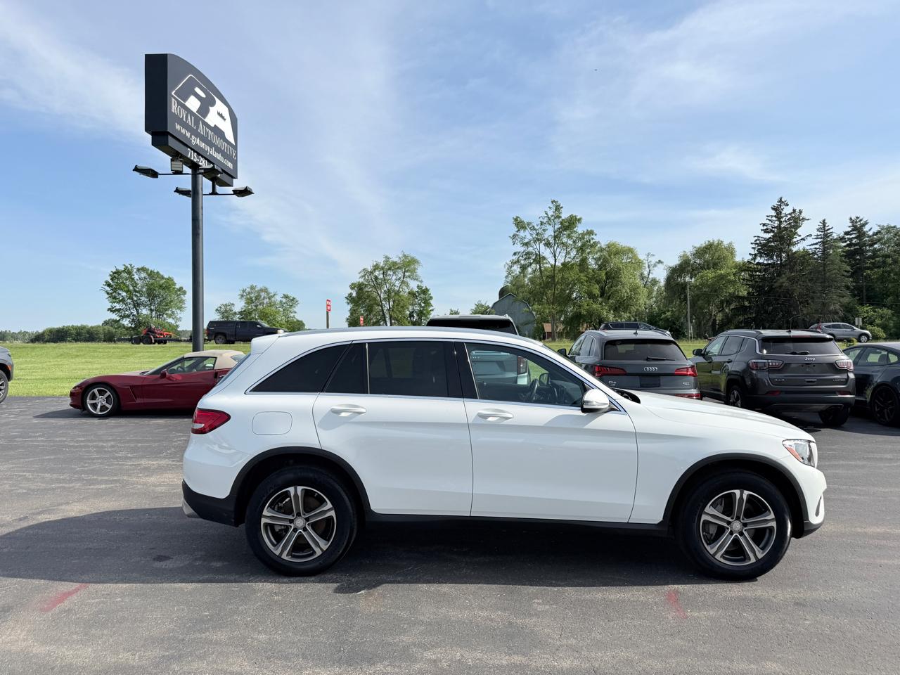 Mercedes-Benz GLC GLC 300 4MATIC SUV 2017