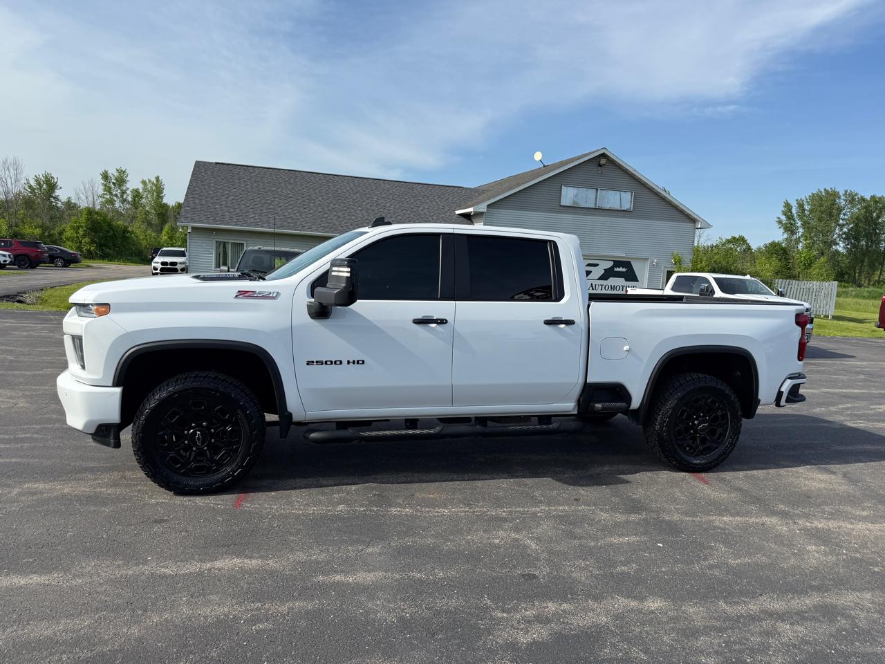 Chevrolet Silverado 2500HD 4WD Crew Cab 159" LT 2023