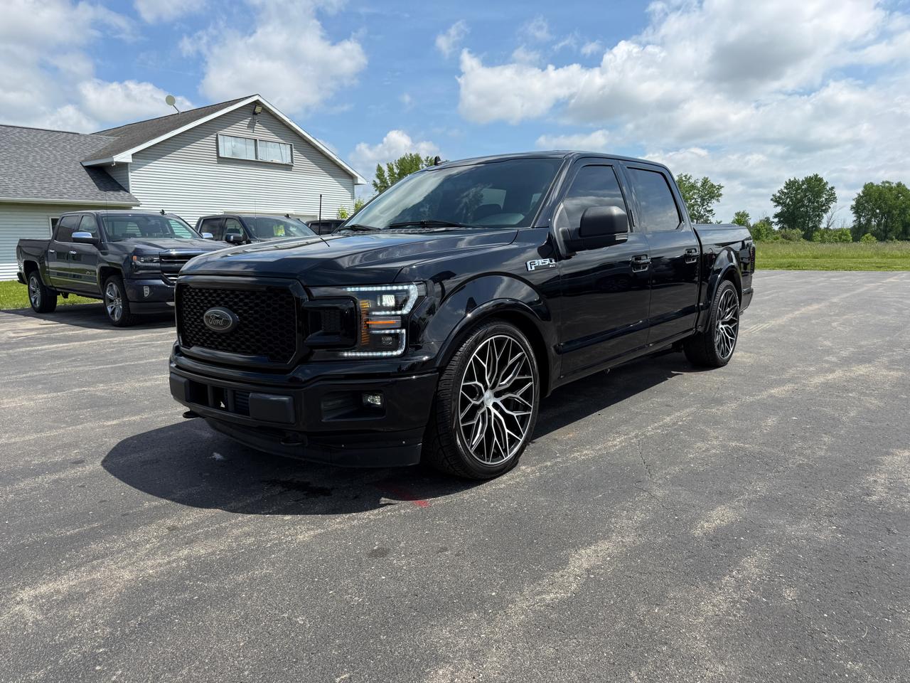 Ford F-150 4WD SuperCrew 145" XLT 2019