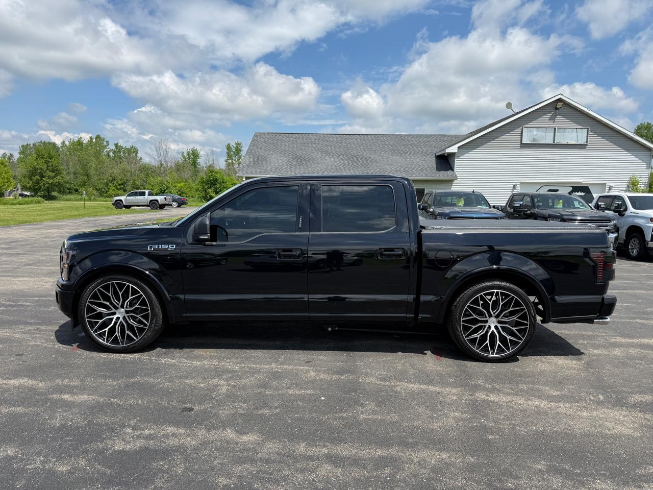 Ford F-150 4WD SuperCrew 145" XLT 2019