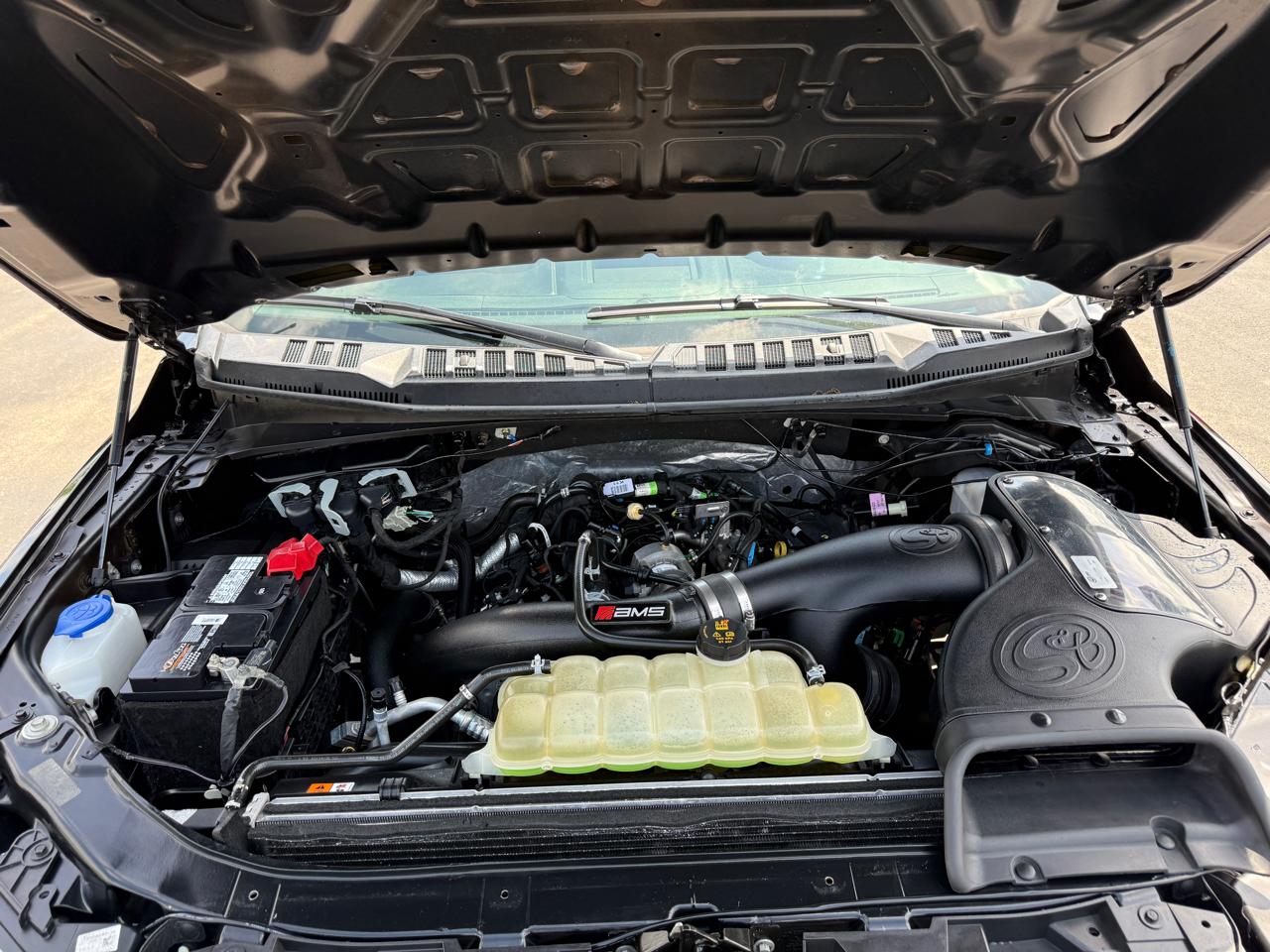 Ford F-150 4WD SuperCrew 145" XLT 2019