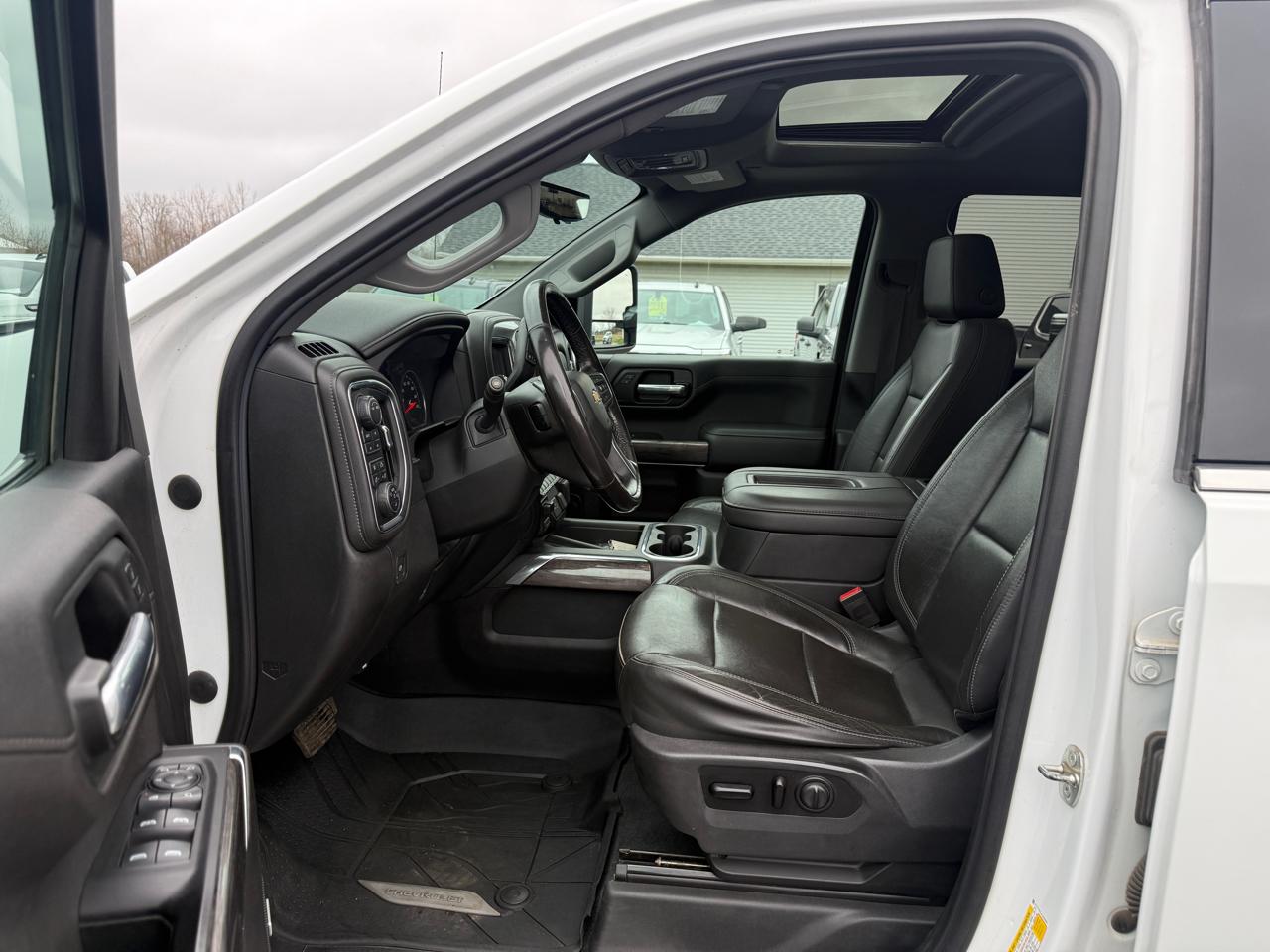 Chevrolet Silverado 1500 4WD Crew Cab 157" LTZ 2020