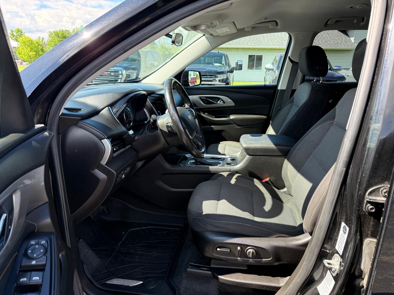 Chevrolet Traverse AWD 4dr LT Cloth w/1LT 2019