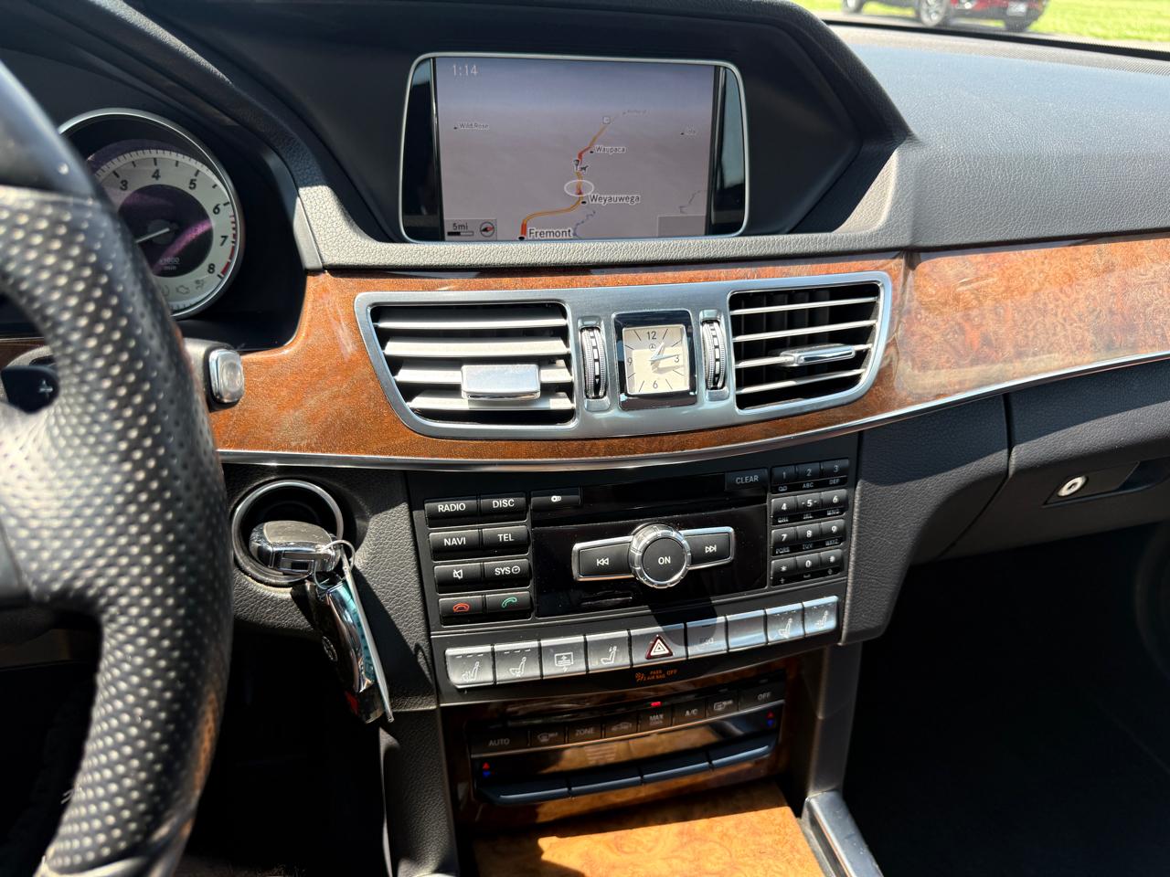 Mercedes-Benz E-Class 4dr Sdn E 550 Sport 4MATIC 2014