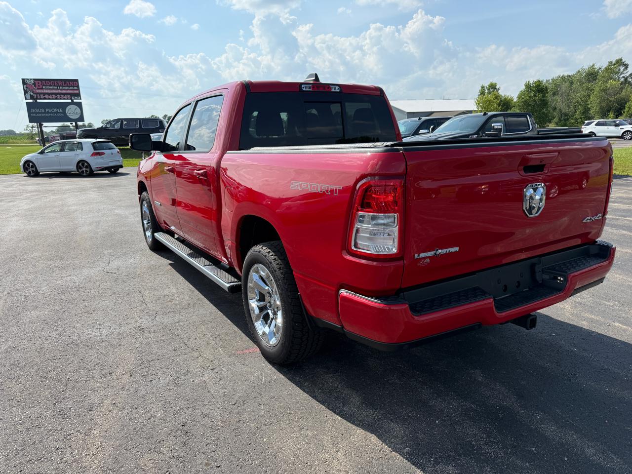 RAM 1500 Lone Star 4x4 Crew Cab 5'7" Box 2022