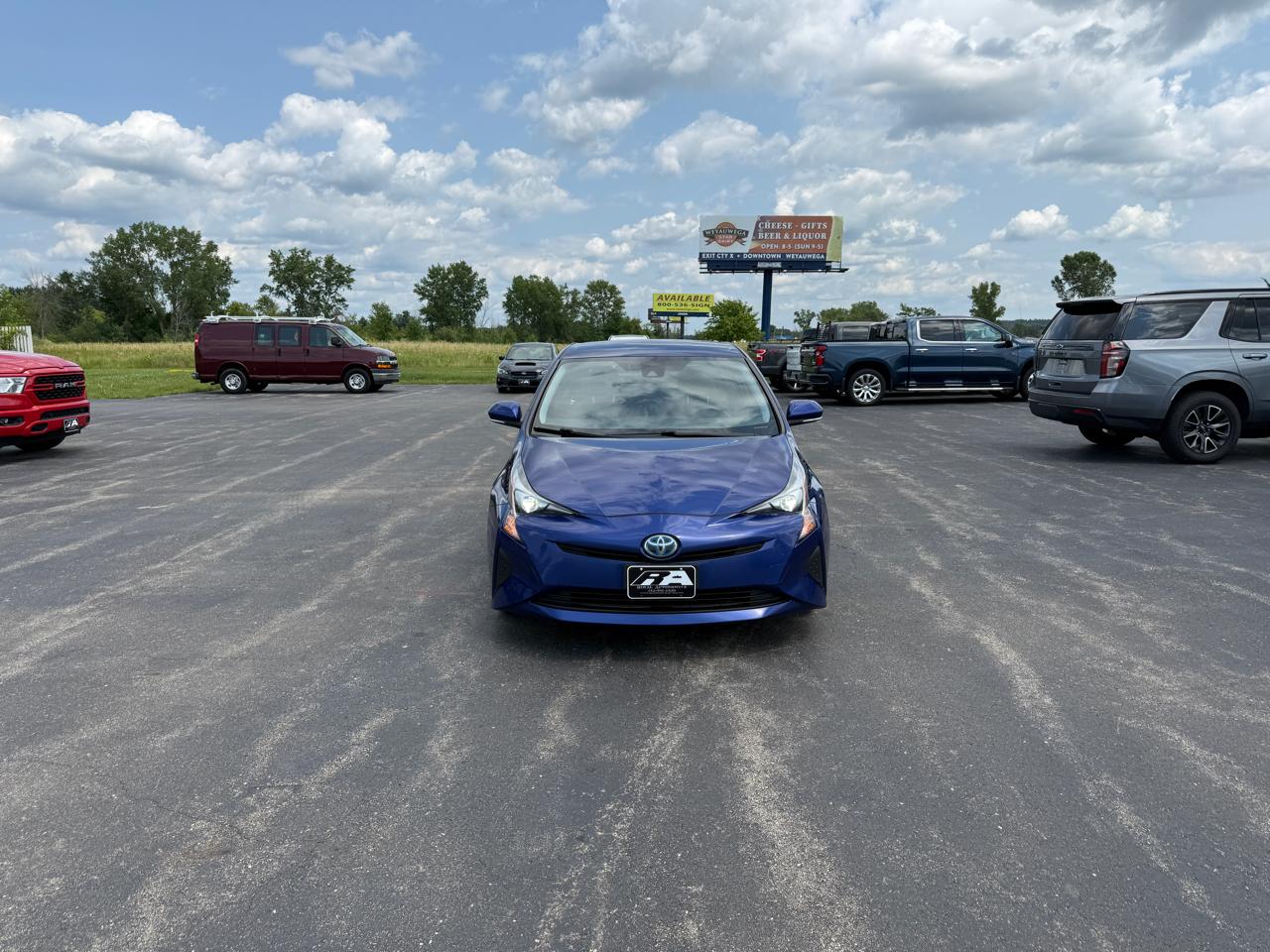 Toyota Prius Three Touring (Natl) 2017
