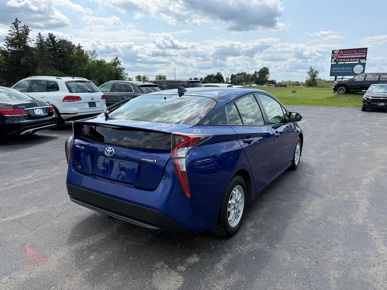Toyota Prius Three Touring (Natl) 2017