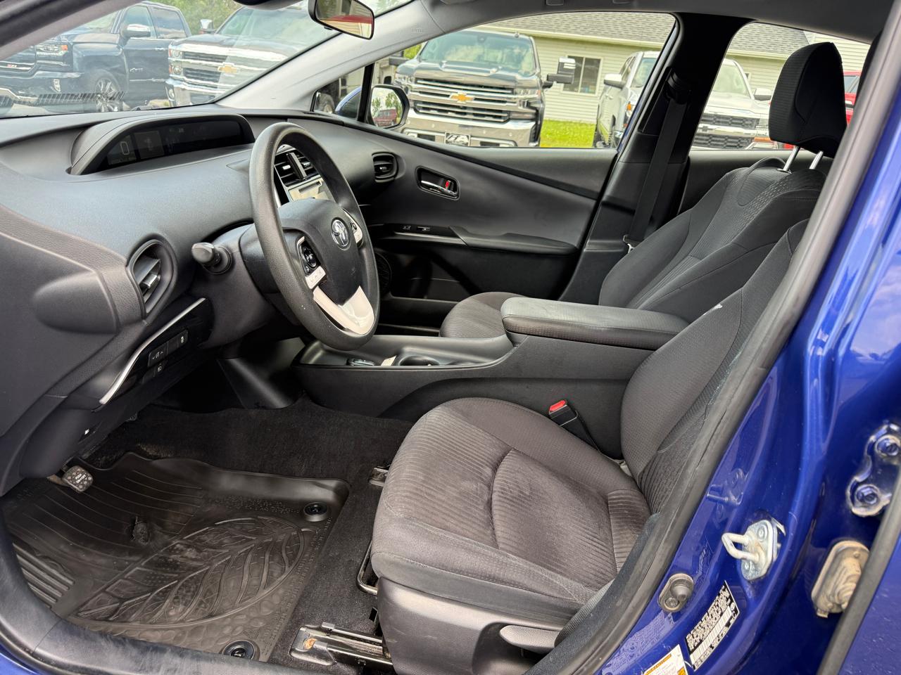 Toyota Prius Three Touring (Natl) 2017