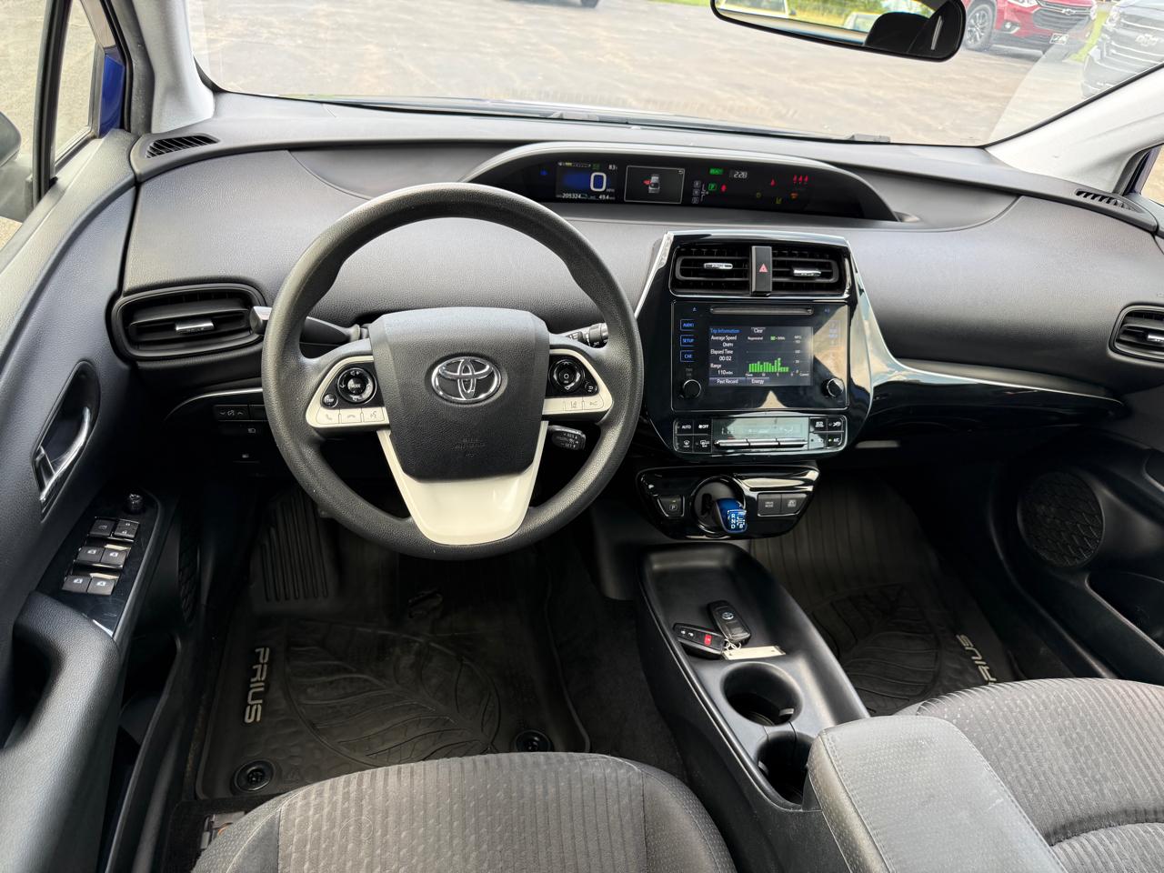 Toyota Prius Three Touring (Natl) 2017