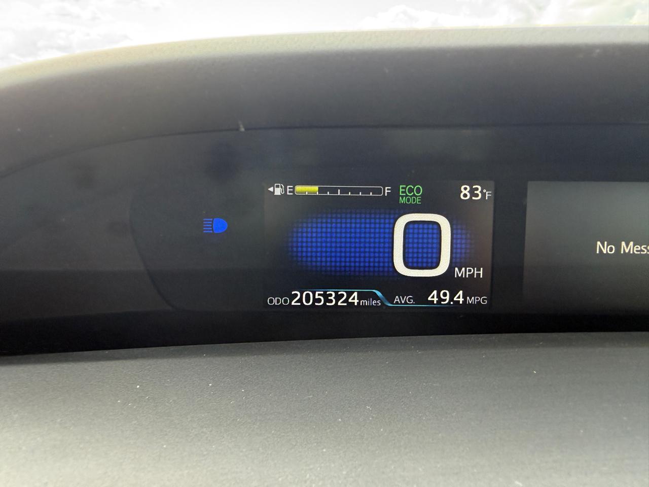 Toyota Prius Three Touring (Natl) 2017