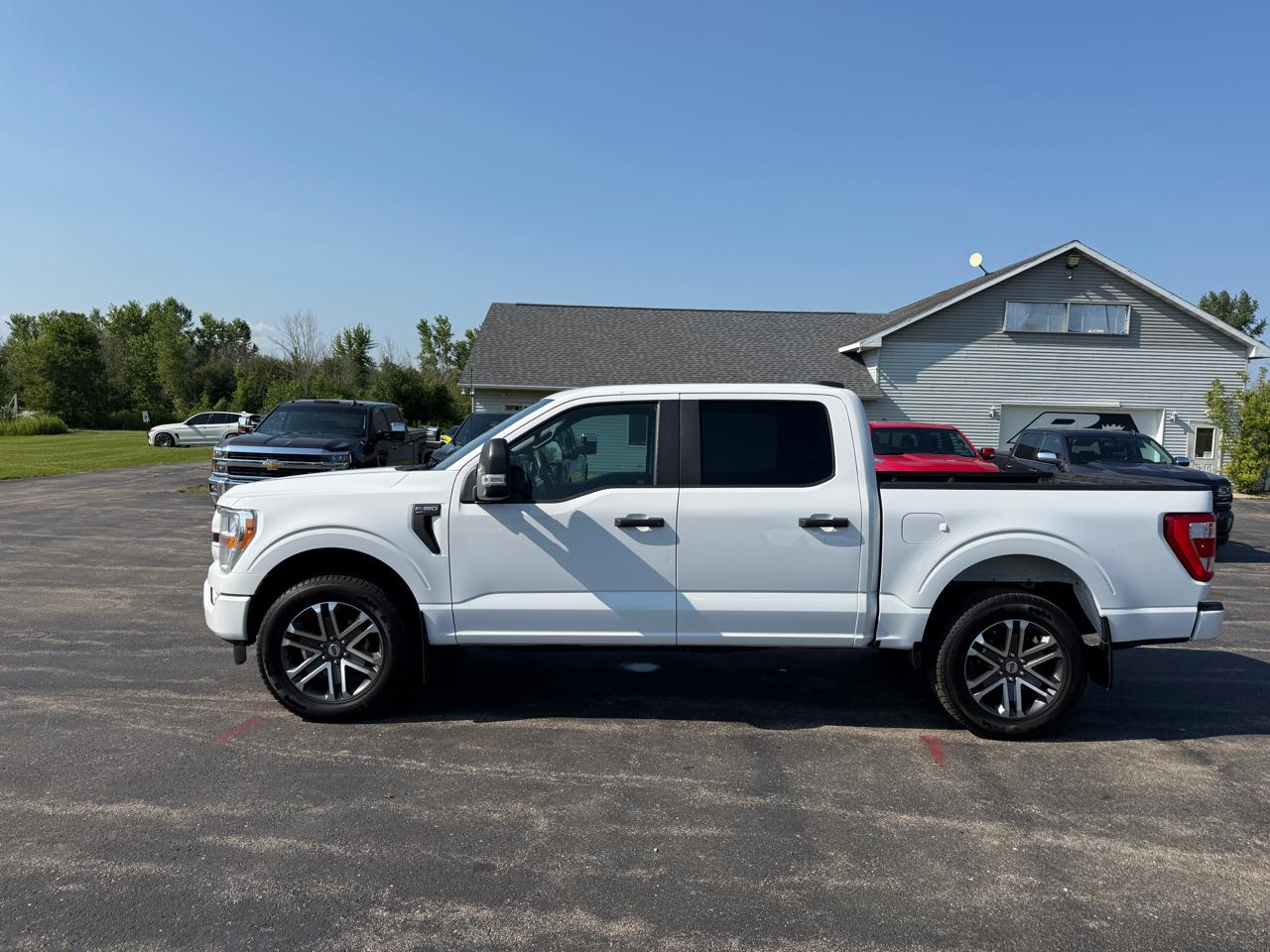 Ford F-150 STX SuperCrew 4WD 2022