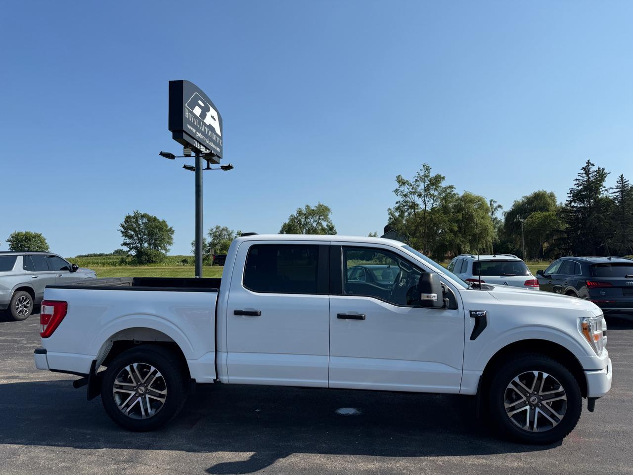Ford F-150 STX SuperCrew 4WD 2022