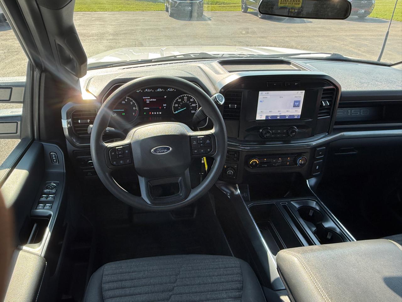 Ford F-150 STX SuperCrew 4WD 2022
