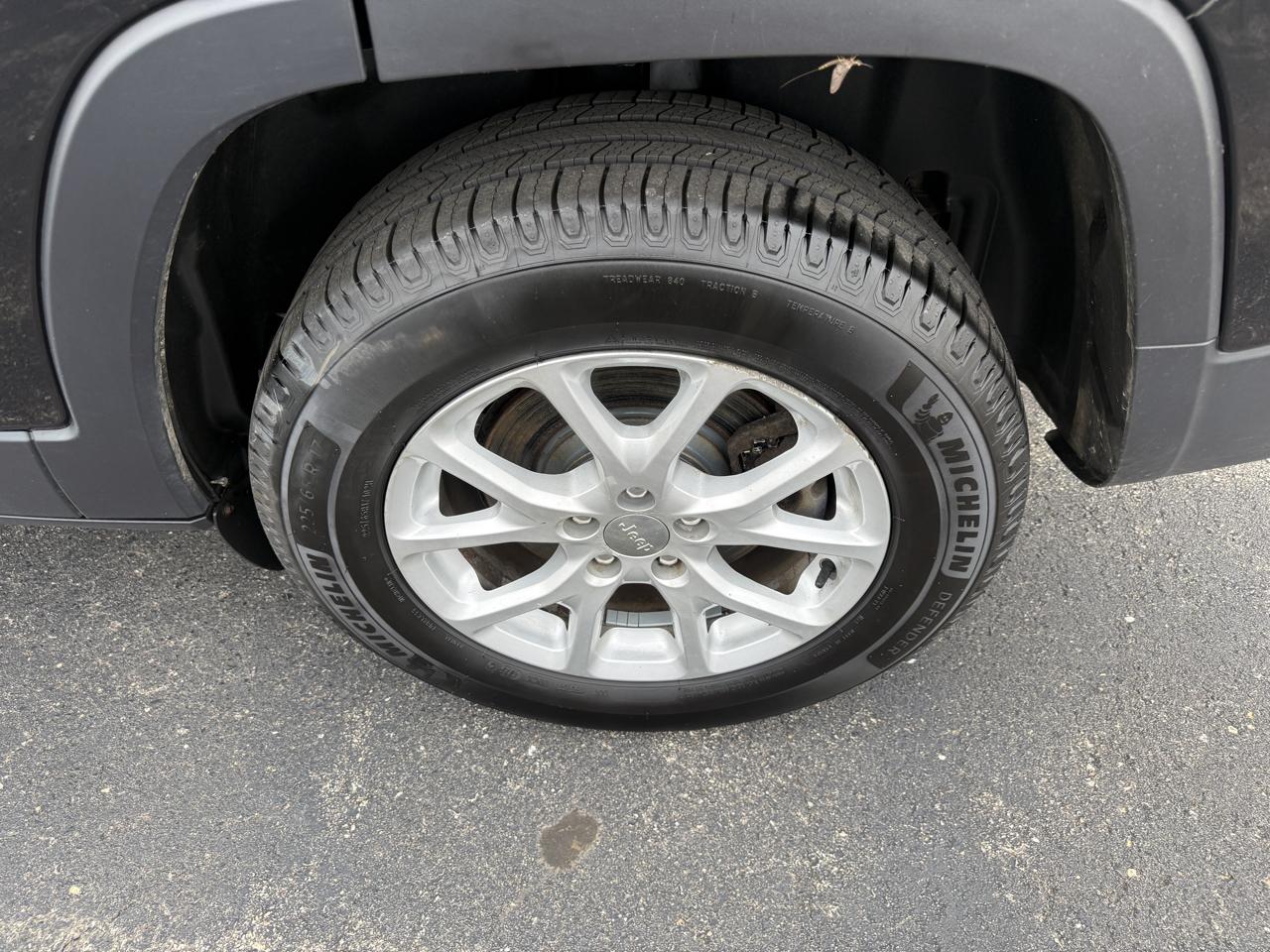Jeep Cherokee 4WD 4dr Latitude 2016