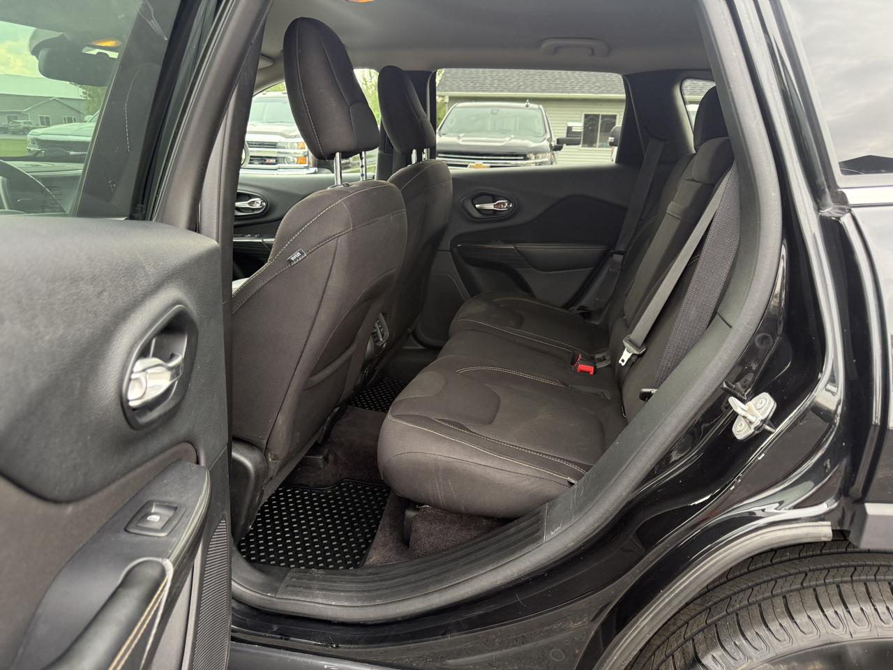 Jeep Cherokee 4WD 4dr Latitude 2016