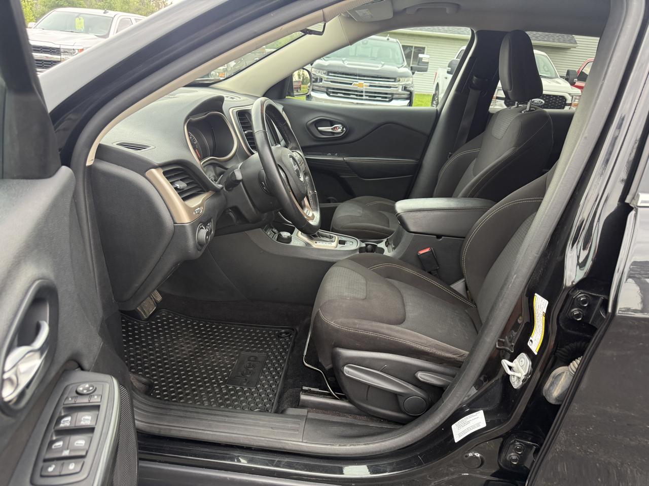 Jeep Cherokee 4WD 4dr Latitude 2016