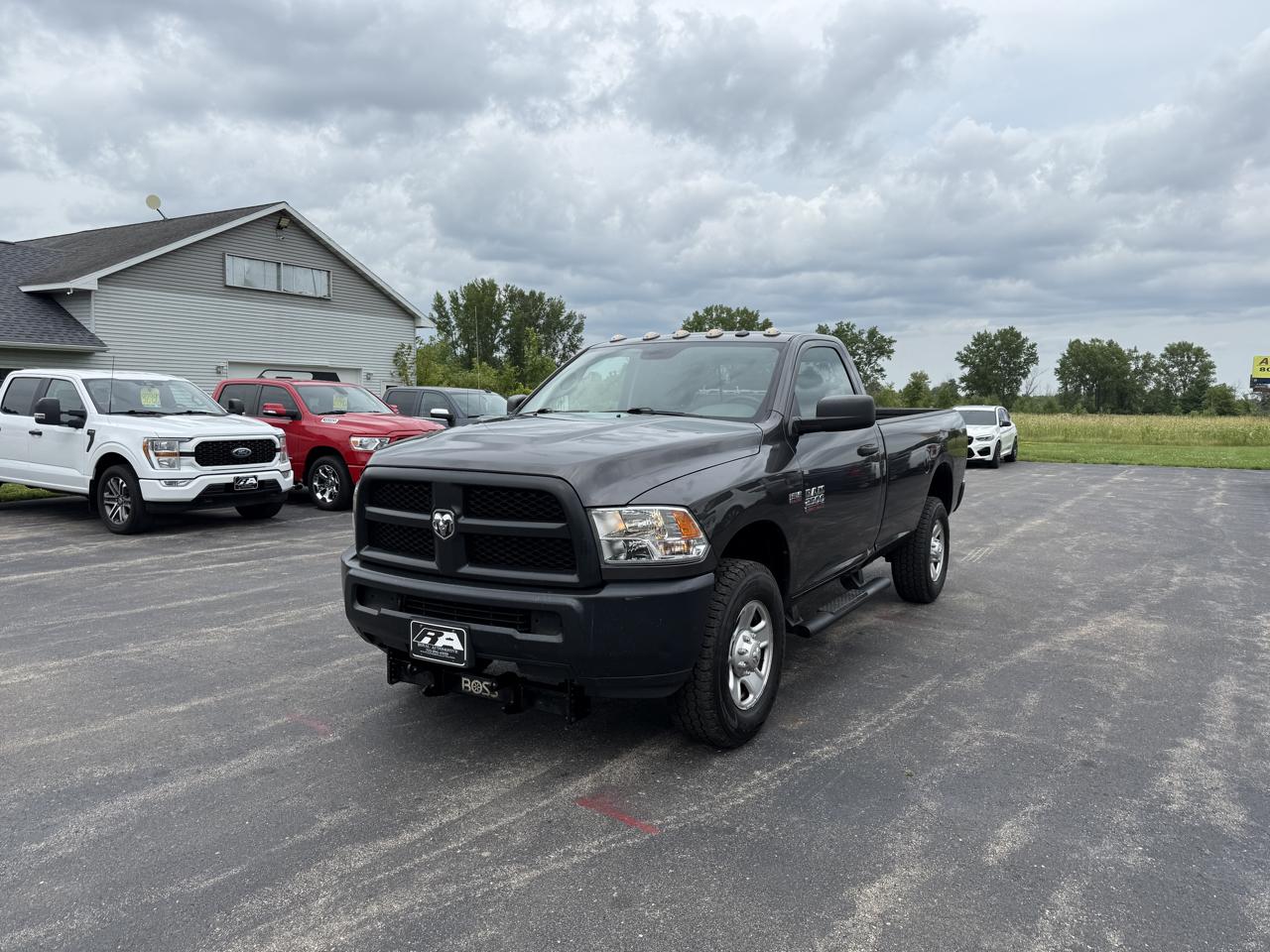 RAM 2500 Tradesman 4x4 Reg Cab 8' Box 2018