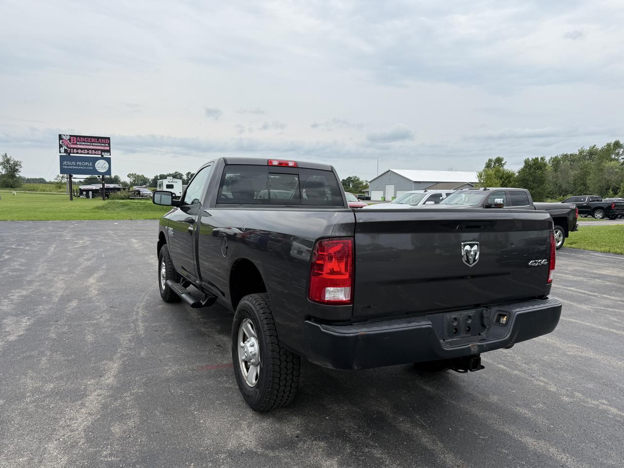 RAM 2500 Tradesman 4x4 Reg Cab 8' Box 2018