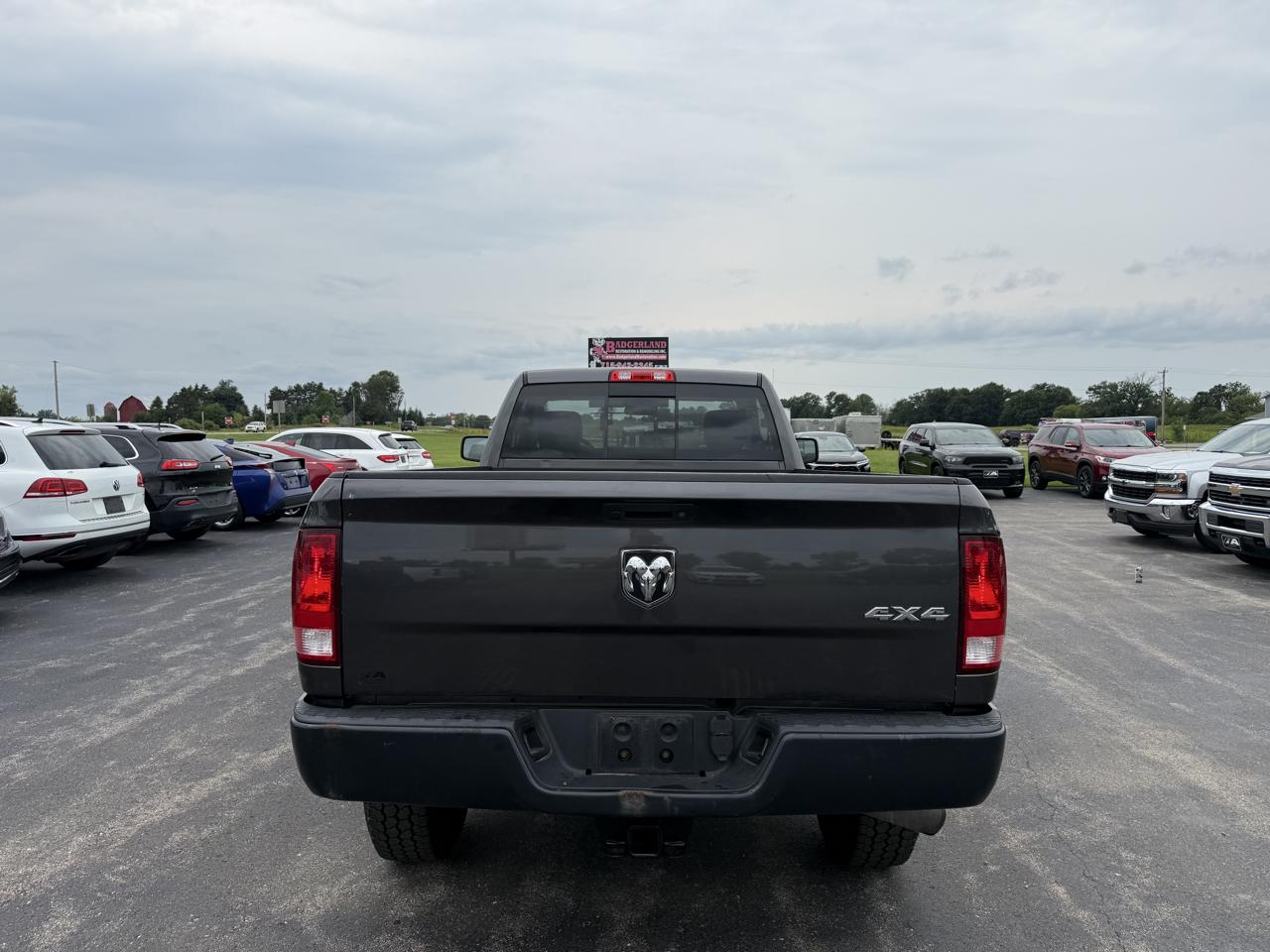 RAM 2500 Tradesman 4x4 Reg Cab 8' Box 2018