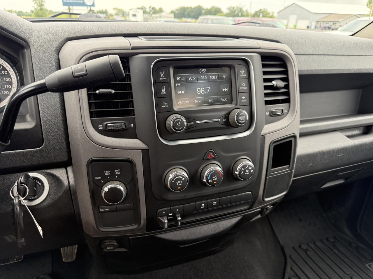 RAM 2500 Tradesman 4x4 Reg Cab 8' Box 2018