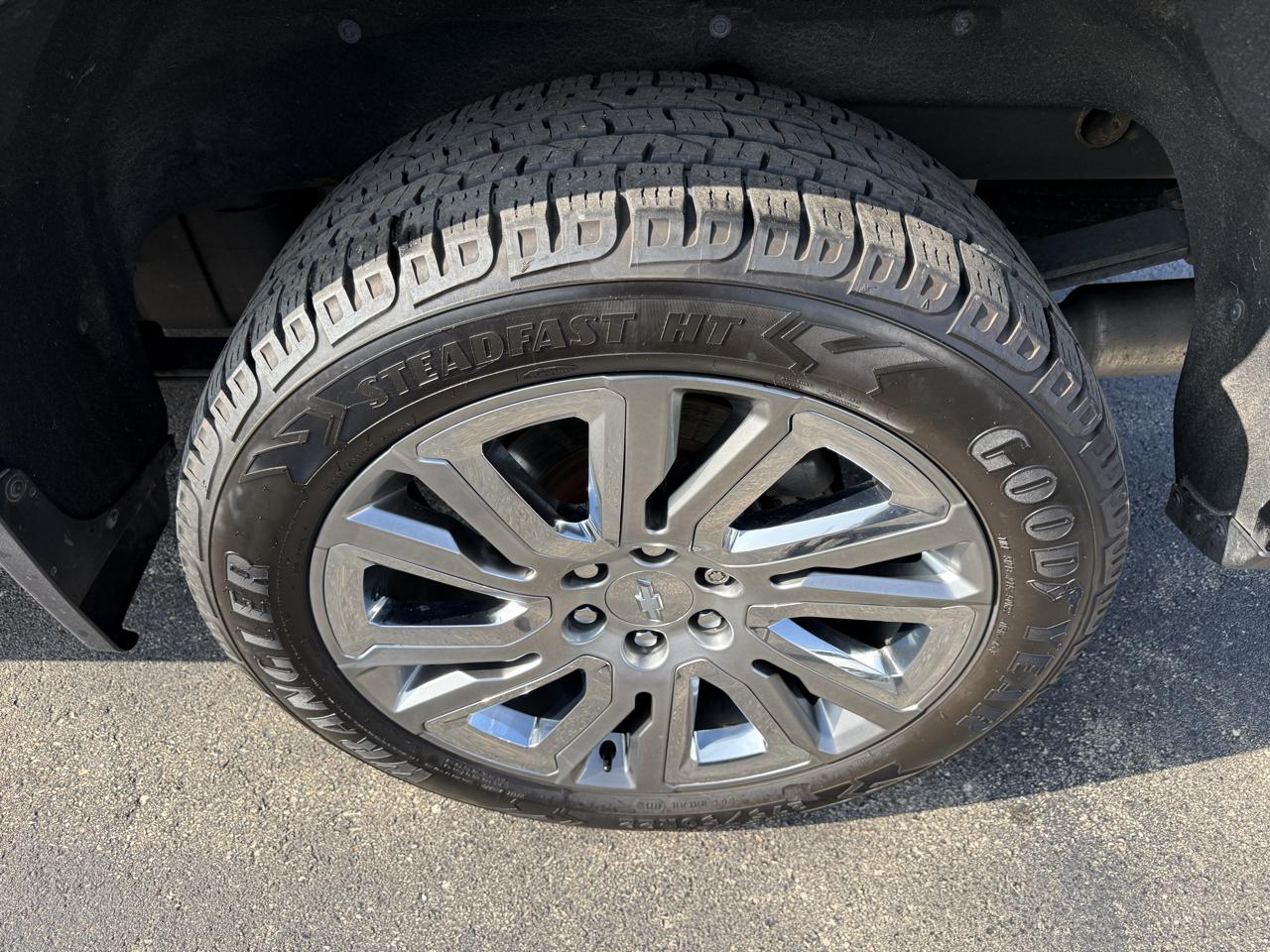 Chevrolet Silverado 1500 4WD Crew Cab 147" High Country 2019