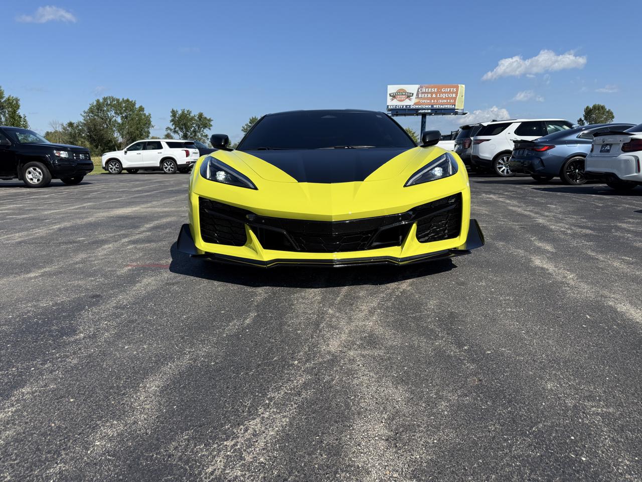 Chevrolet Corvette 2dr Z06 Cpe w/2LZ 2024