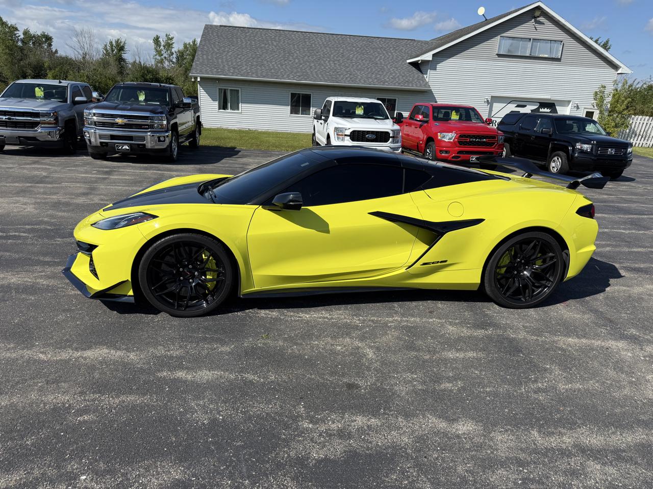 Chevrolet Corvette 2dr Z06 Cpe w/2LZ 2024
