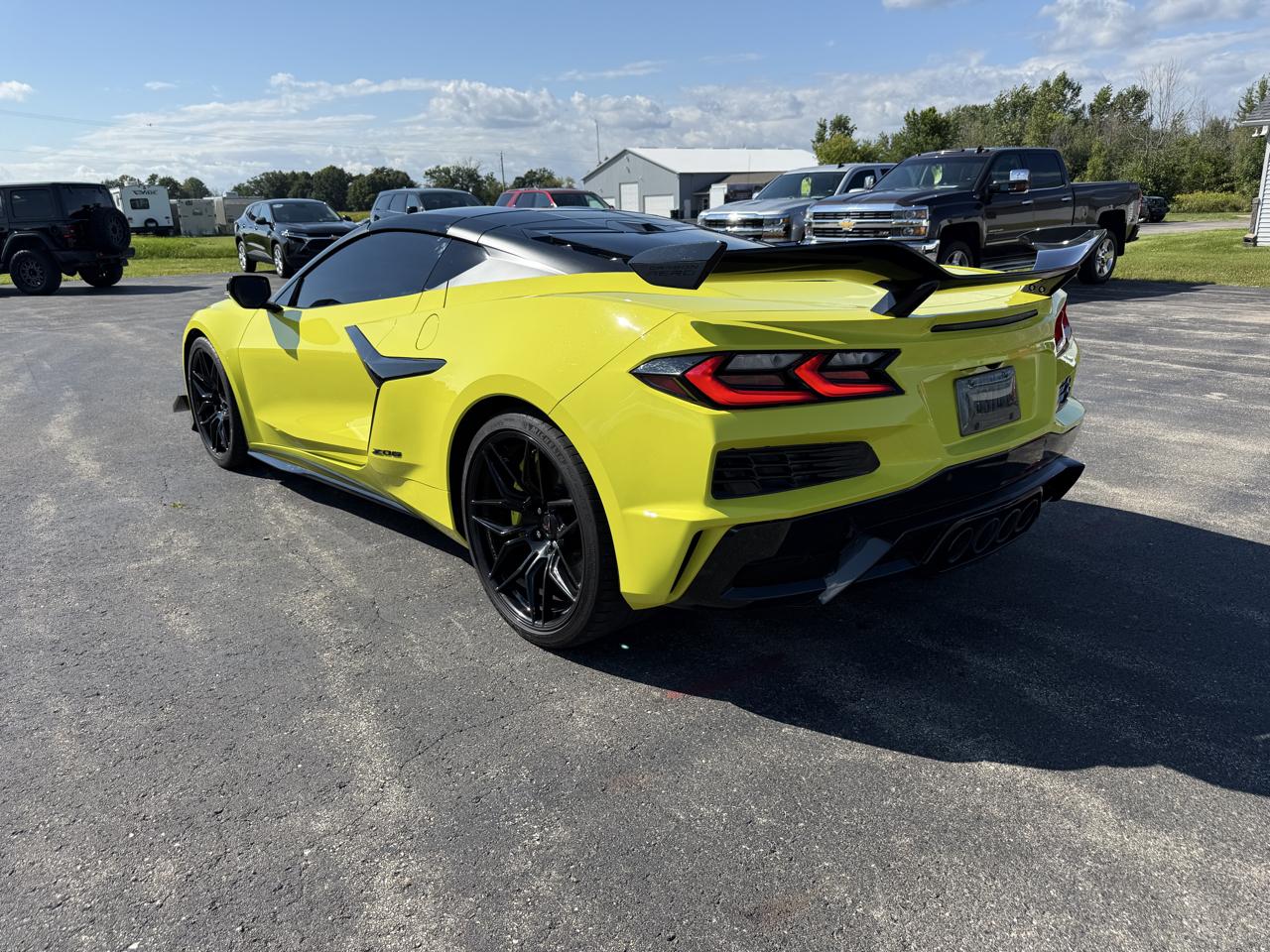 Chevrolet Corvette 2dr Z06 Cpe w/2LZ 2024