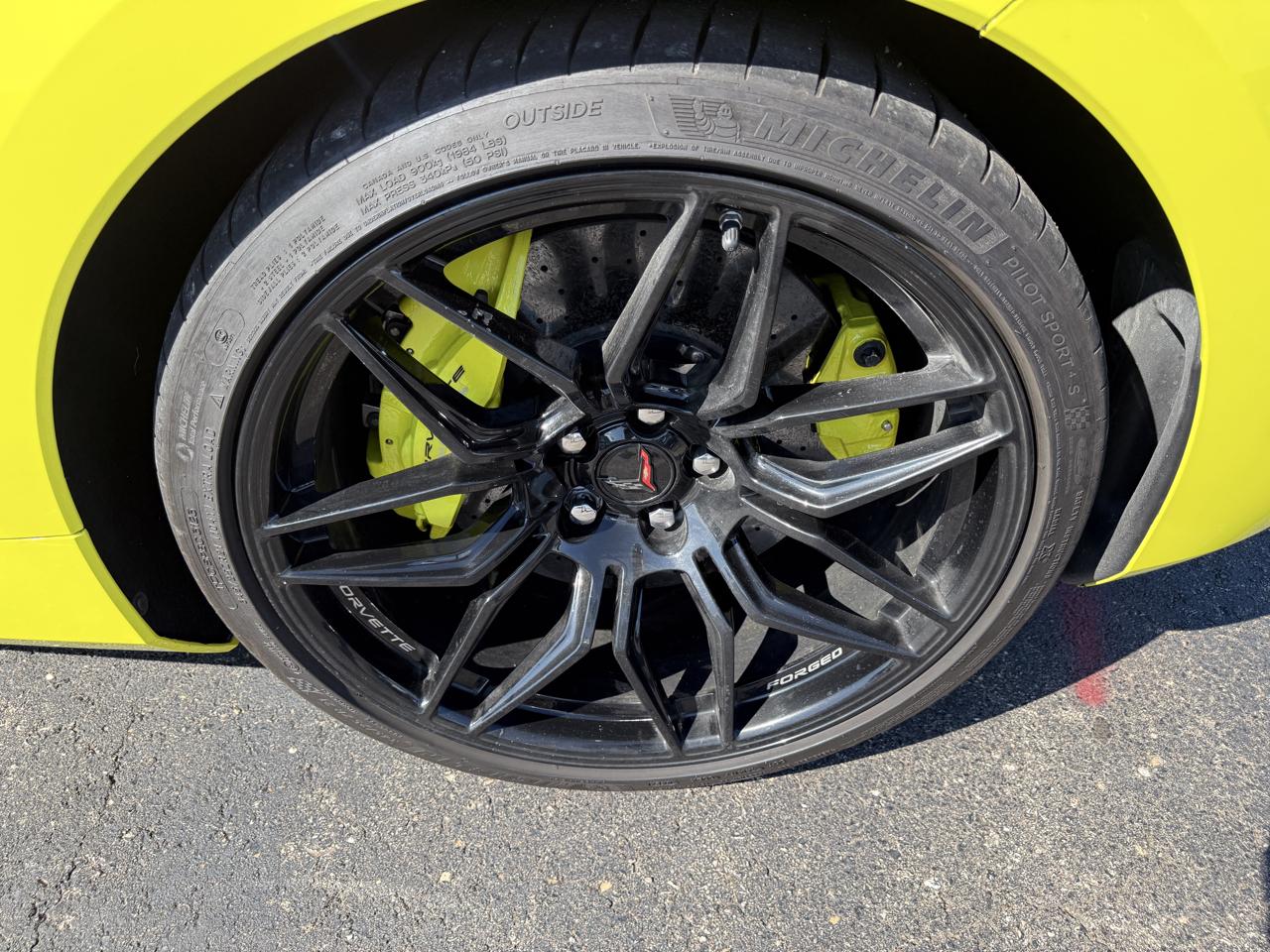 Chevrolet Corvette 2dr Z06 Cpe w/2LZ 2024