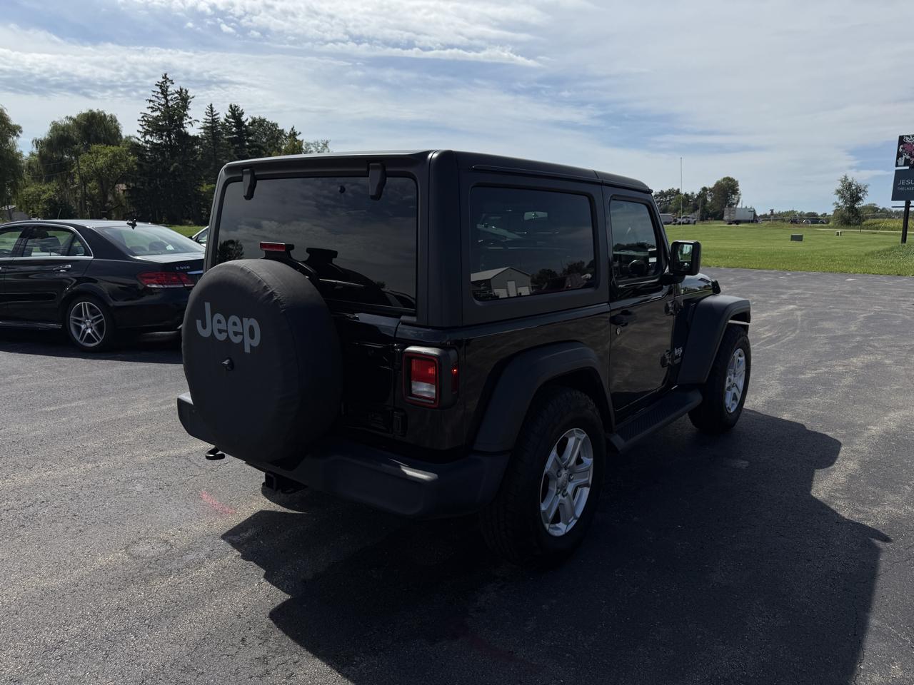 Jeep Wrangler Sport 4x4 2020