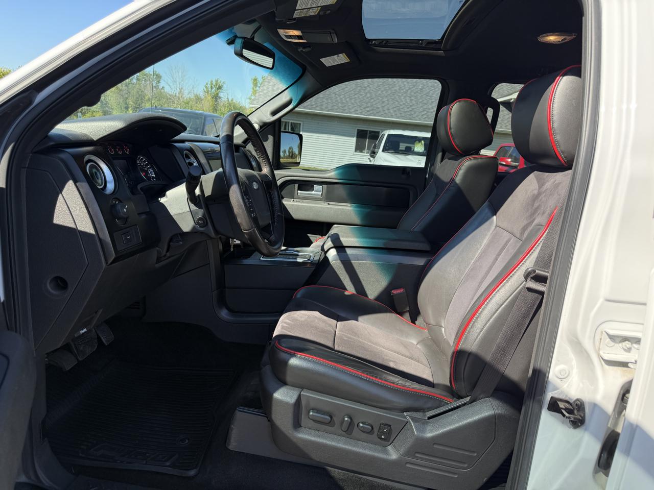 Ford F-150 4WD SuperCrew 145" Platinum 2014
