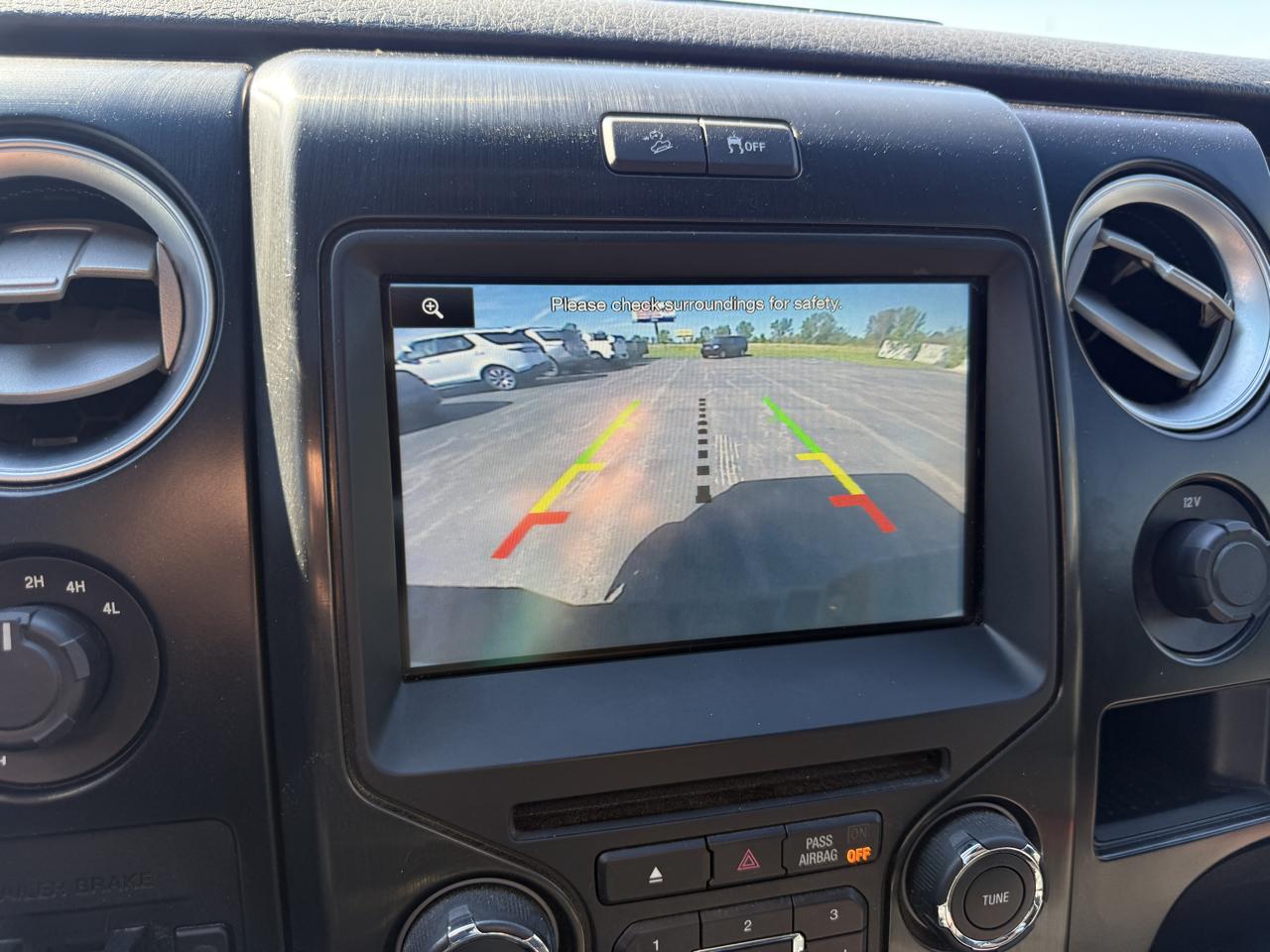 Ford F-150 4WD SuperCrew 145" Platinum 2014