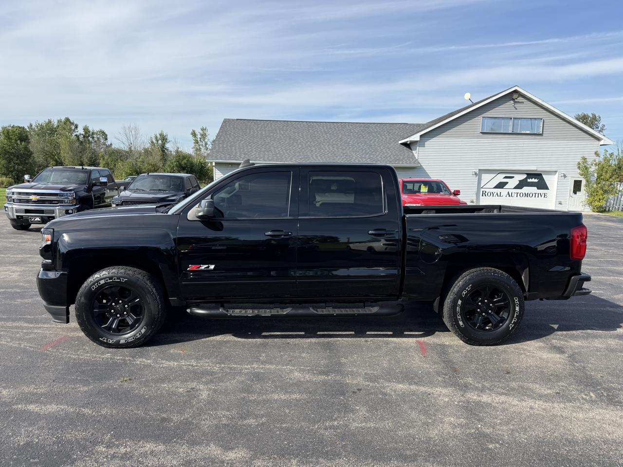 Chevrolet Silverado 1500 4WD Crew Cab 143.5" LTZ w/2LZ 2017