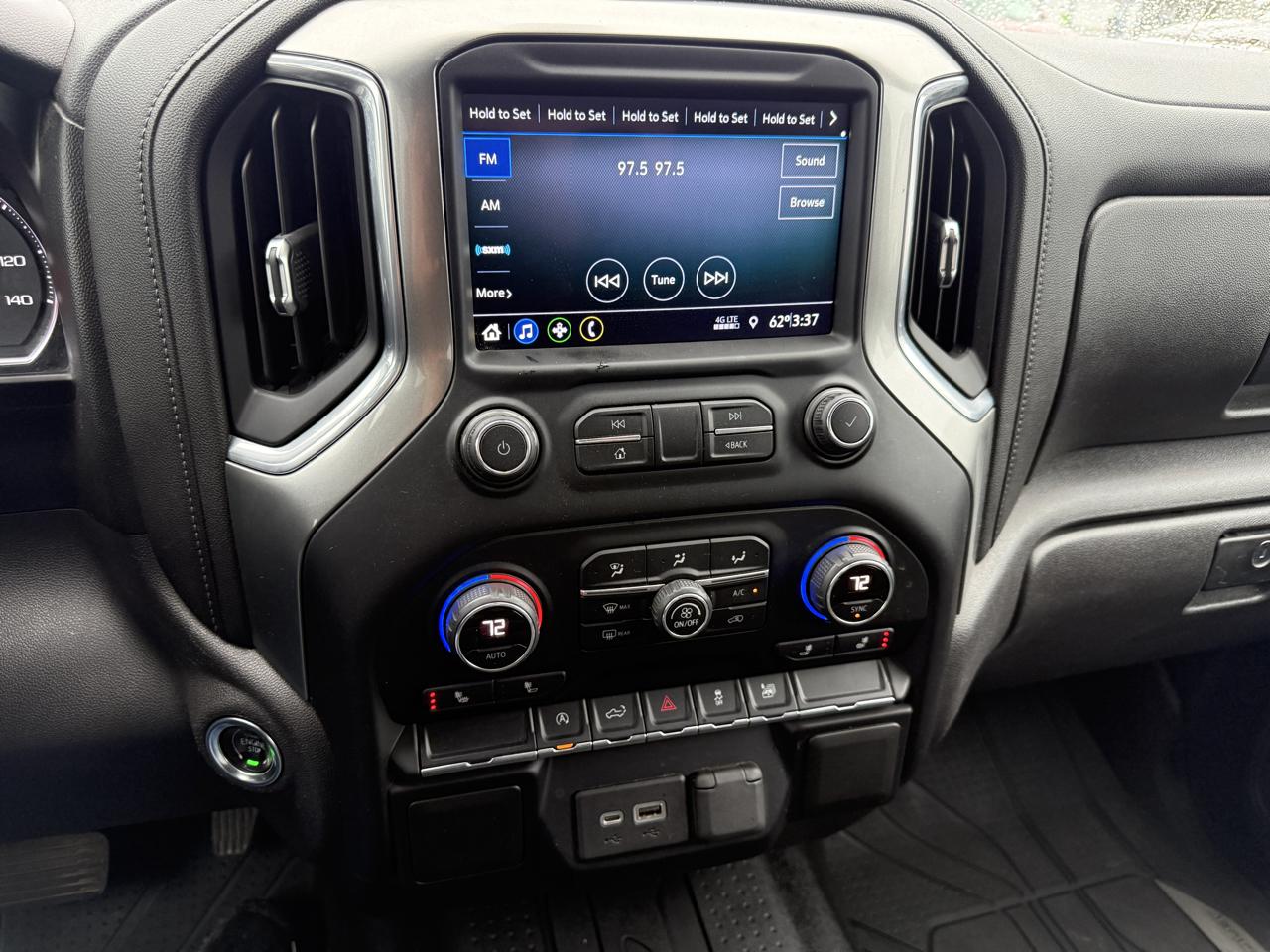 Chevrolet Silverado 1500 4WD Crew Cab 147" RST 2021