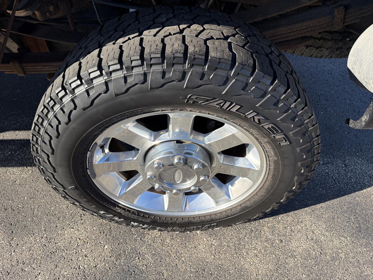 Ford Super Duty F-350 SRW Lariat 4WD Crew Cab 6.75' Box 2009